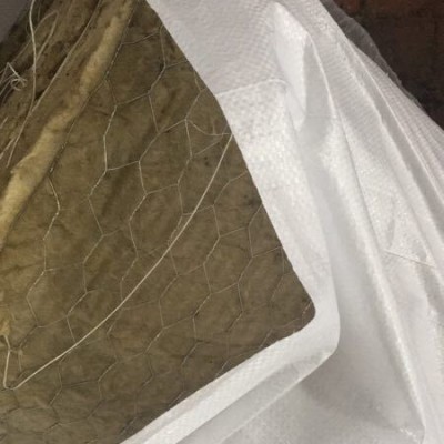 50mm100kg Customized Package Rock Wool With Wire Mesh